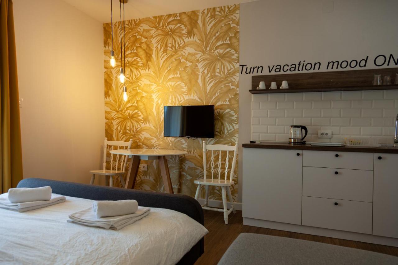 Moms House Hotel โกลูบาค ภายนอก รูปภาพ