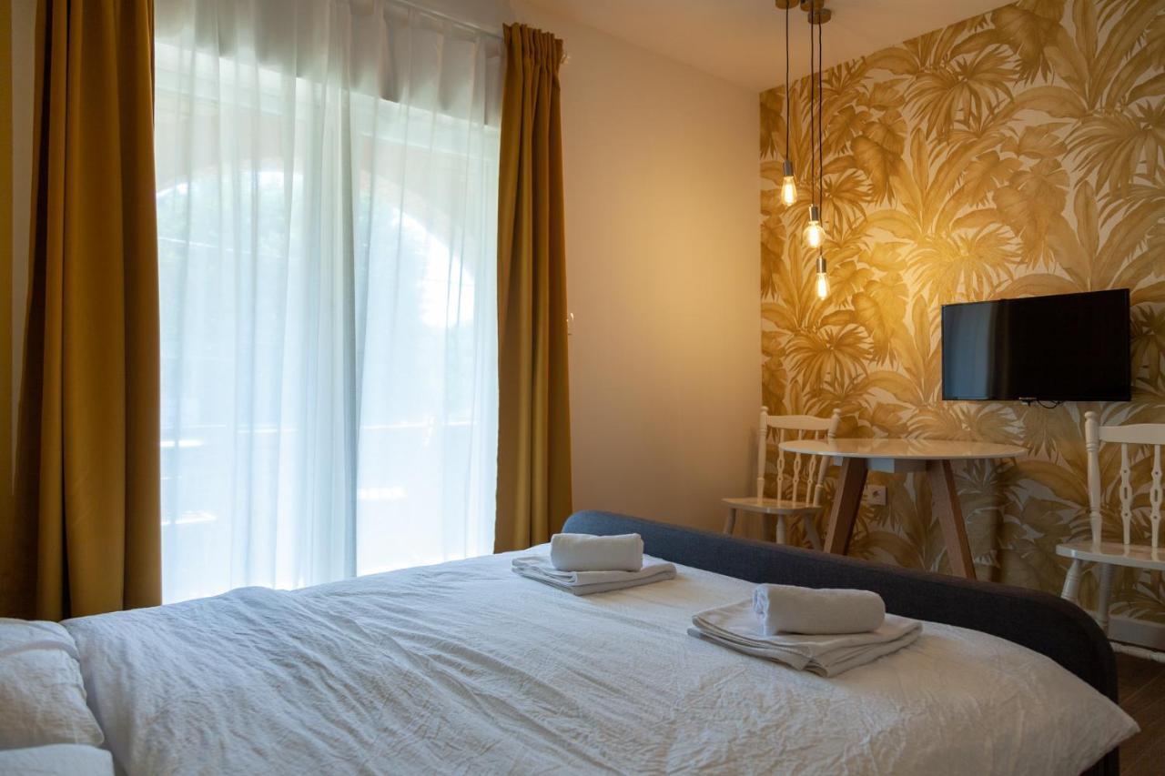 Moms House Hotel โกลูบาค ภายนอก รูปภาพ